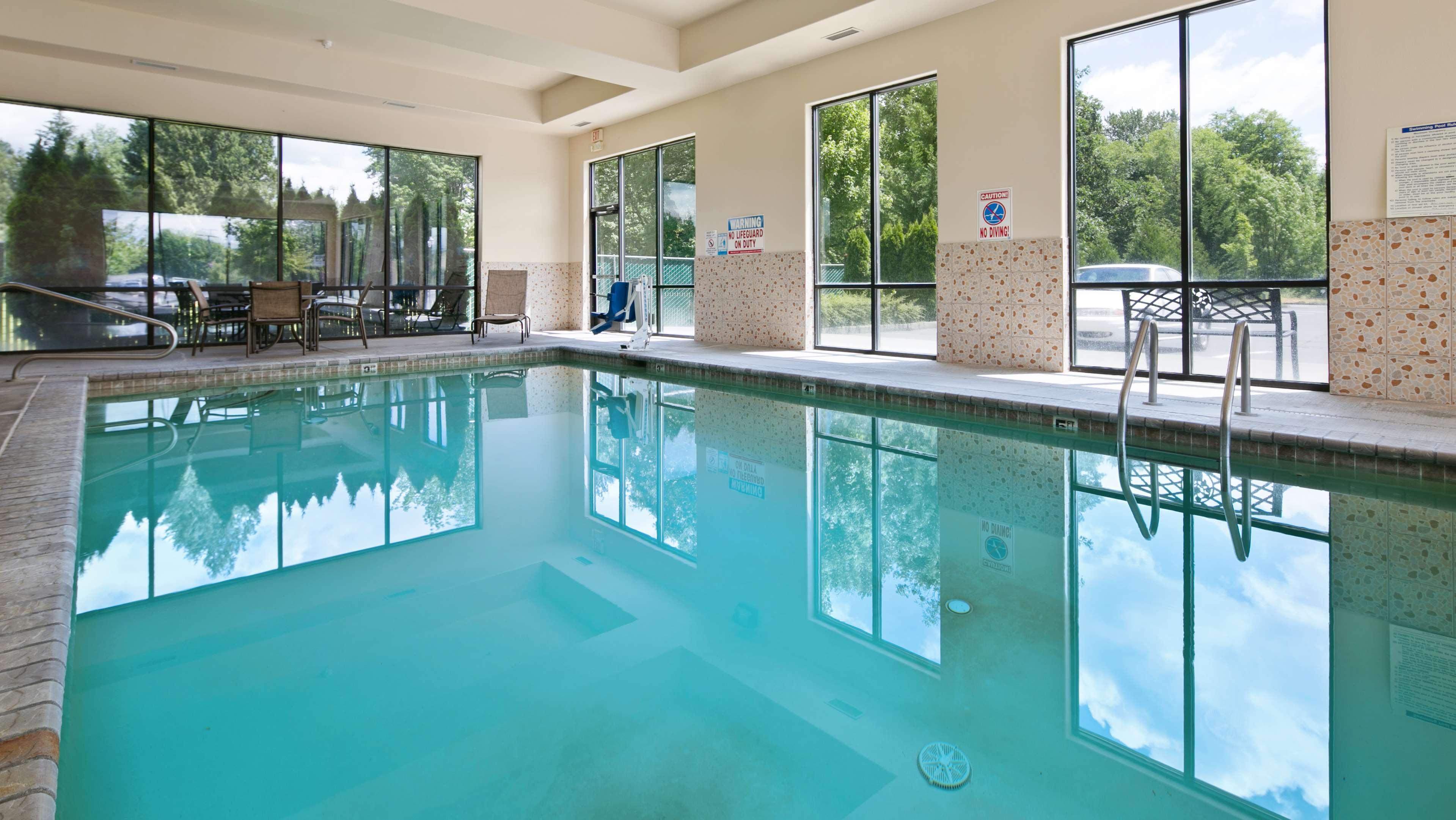Best Western Plus Battleground Inn & Suites Battle Ground Экстерьер фото