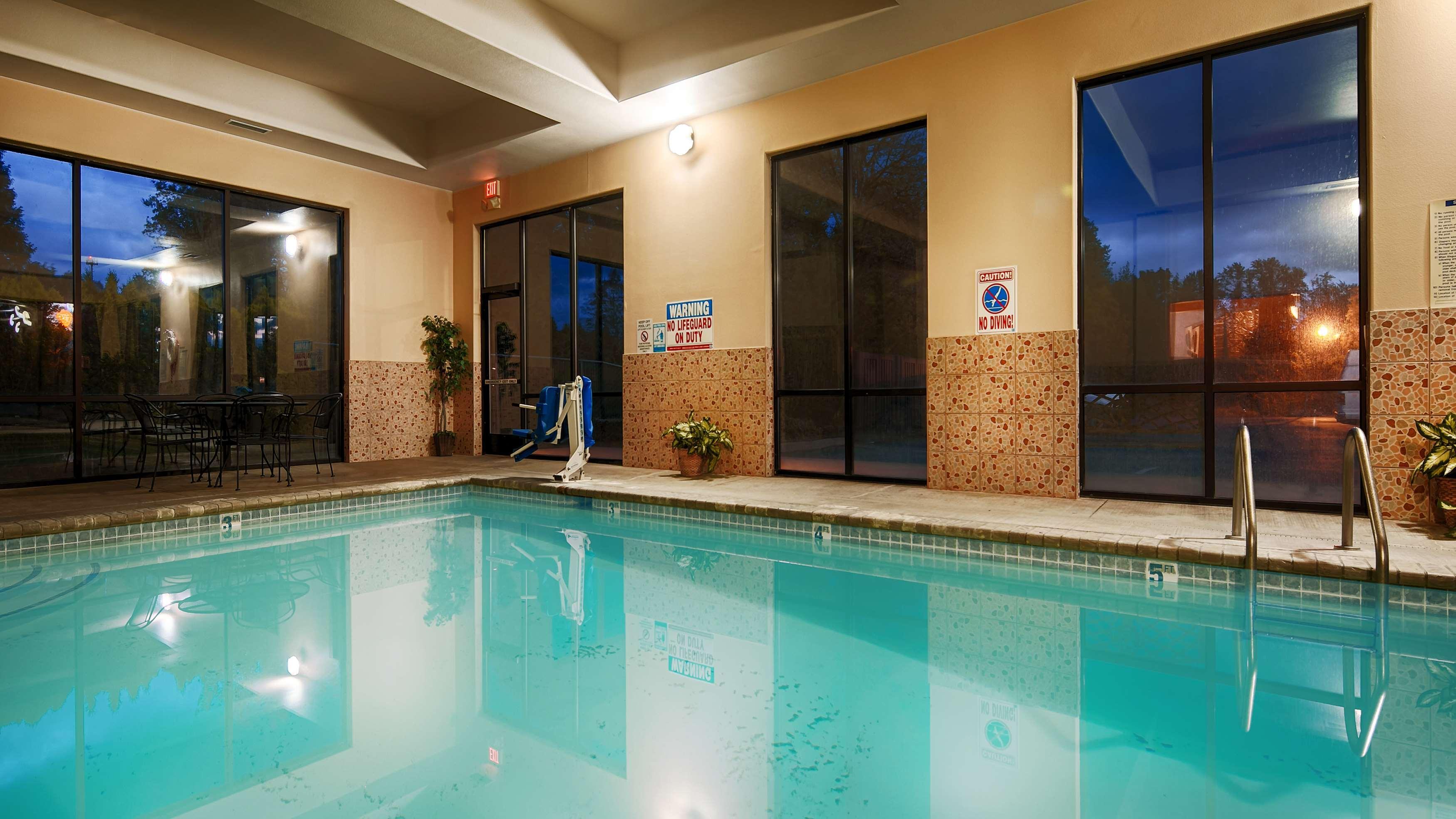 Best Western Plus Battleground Inn & Suites Battle Ground Экстерьер фото