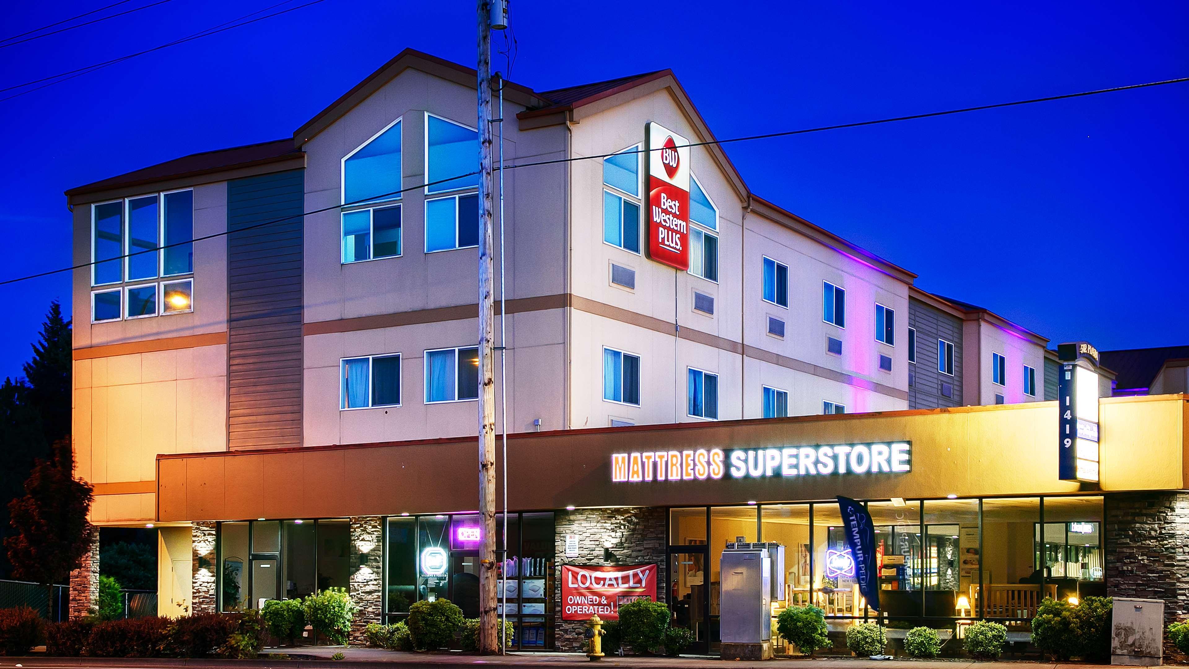 Best Western Plus Battleground Inn & Suites Battle Ground Экстерьер фото